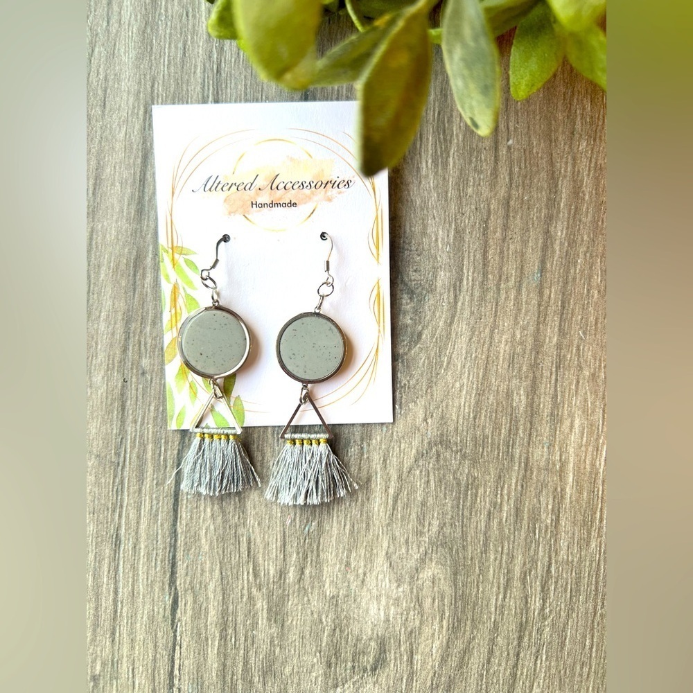 2/$30 Gray and Silver Tassel Earrings - Picture 1 of 1